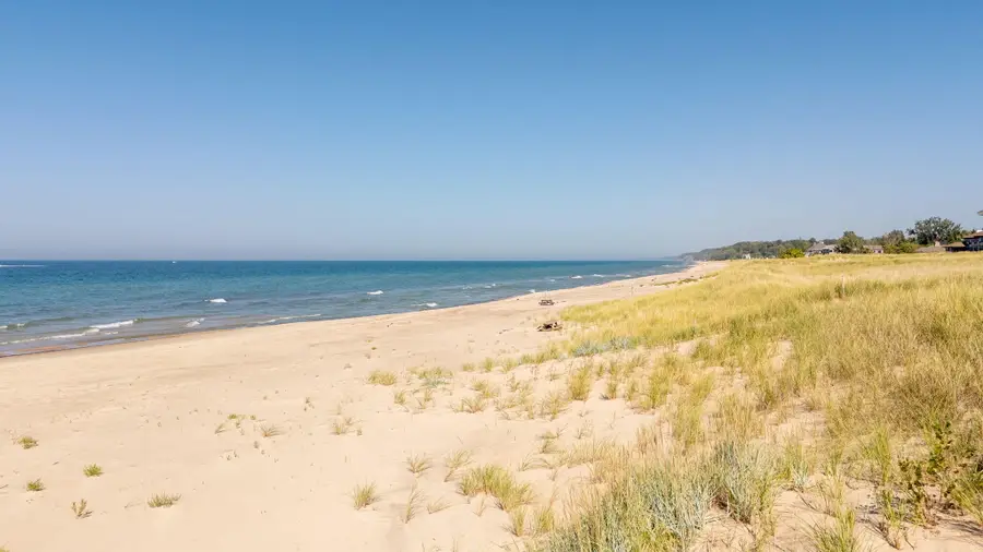 384 Ridgeway Street, Saint Joseph, MI 49085 - Image #2