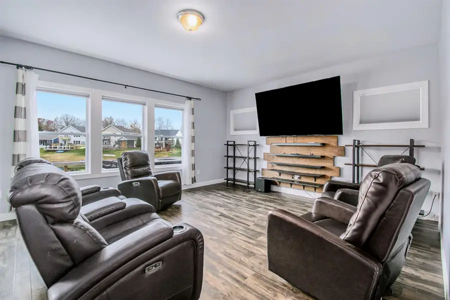 613 Trumpeter Bay Drive, Fair Plain, MI 49022 - Image #3