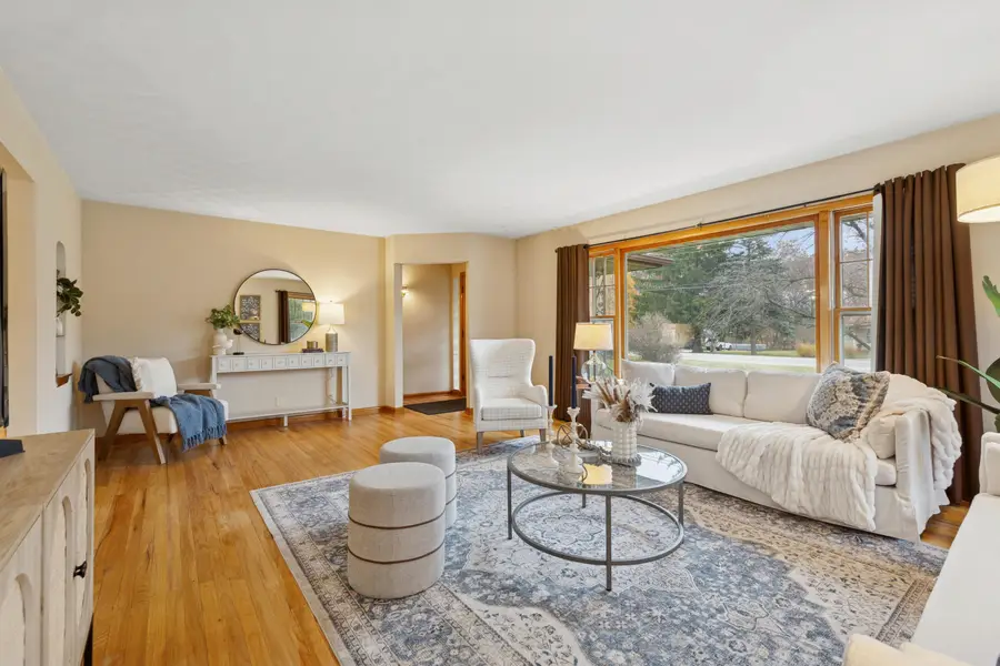 2272 Washington Avenue, Saint Joseph Charter Township, MI 49085 - Image #3