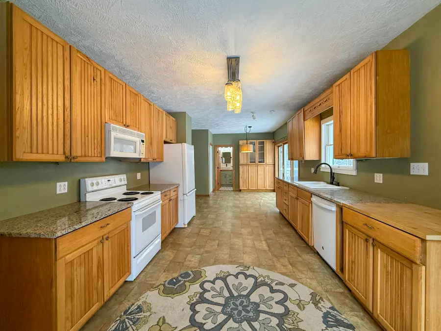 9155 Cushing Road, Pipestone, MI 49111 - Image #2