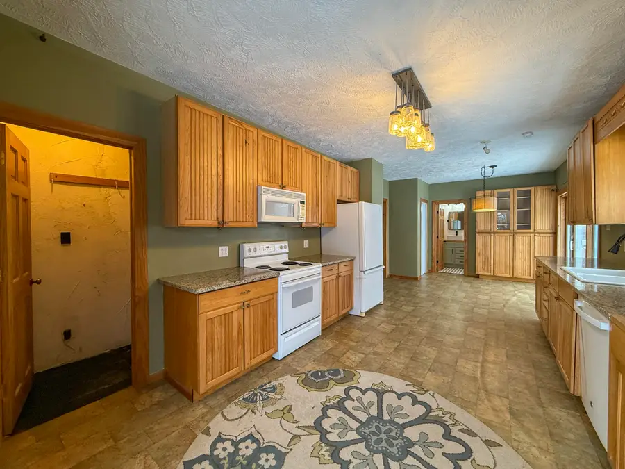 9155 Cushing Road, Pipestone, MI 49111 - Image #3