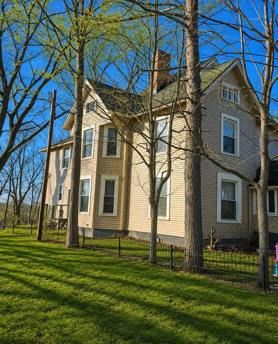 468 Colfax Avenue, Benton Harbor, MI 49022 - #3