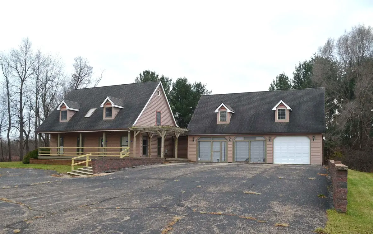 61881 36th Avenue, Bangor, MI 49013 - Image #1