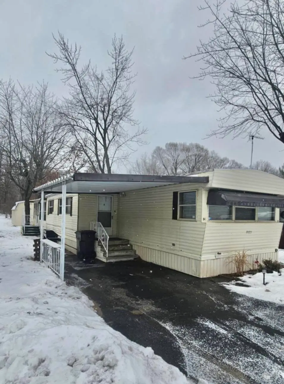 1565 M-63 Unit: #94, Benton, MI 49022 - Image #1