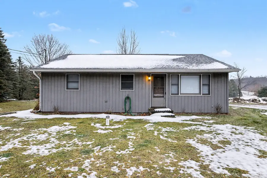 6994 Long Lake Road, Berrien, MI 49103 - Image #2