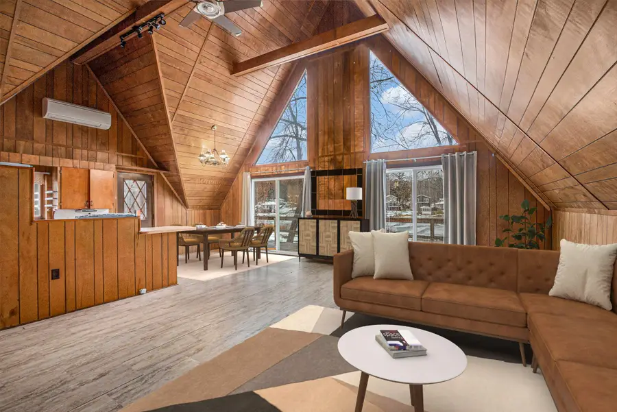 45601 Peninsula Drive E, Bloomingdale Township, MI 49056 - Image #3