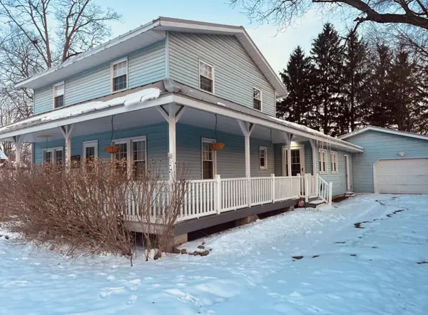 2561 Lake Shore Drive, Niles, MI 49120