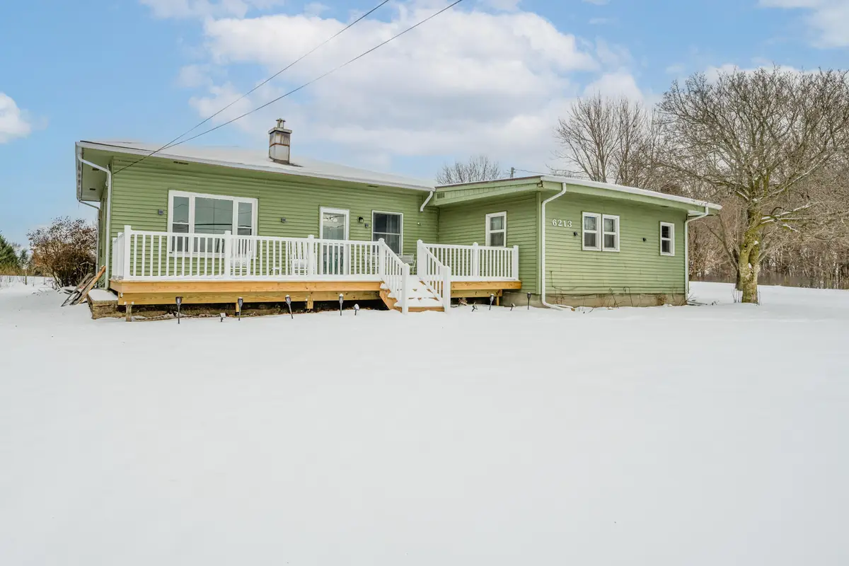 6213 E Napier Avenue, Bainbridge, MI 49022 - #1