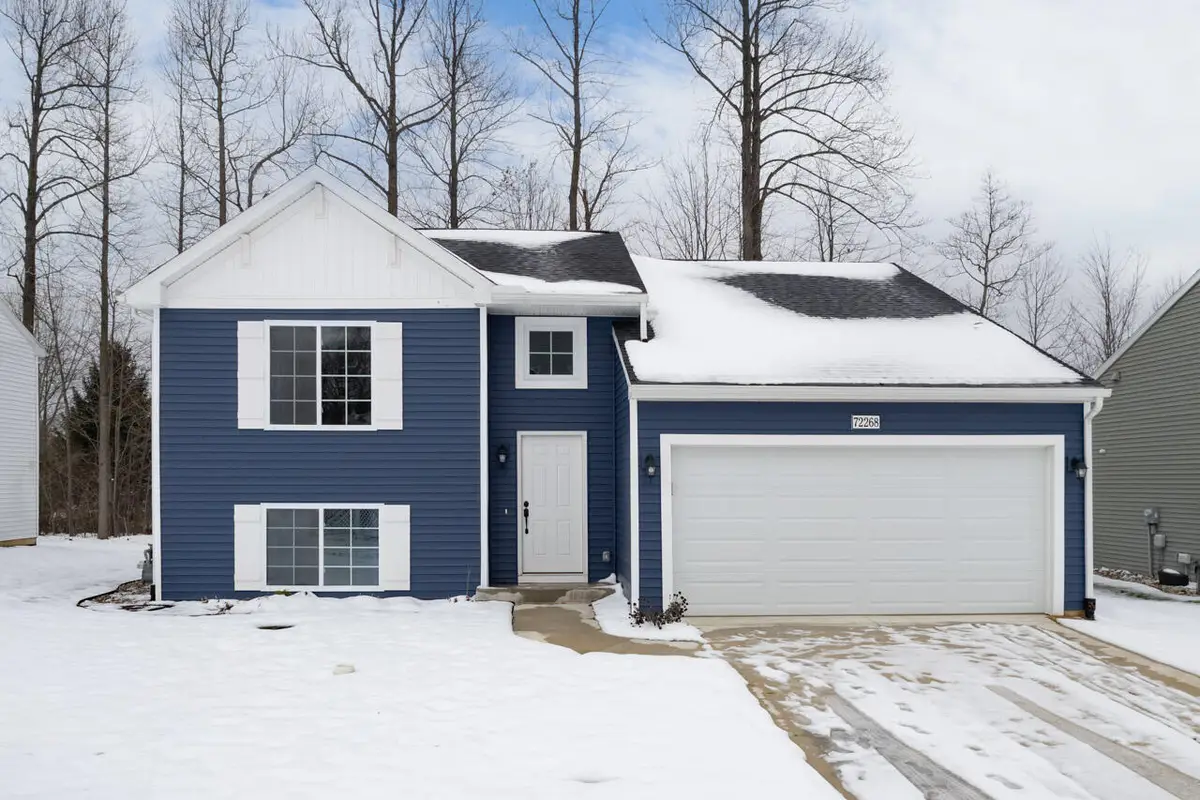 72268 Beacon Court, South Haven, MI 49090 - Image #1