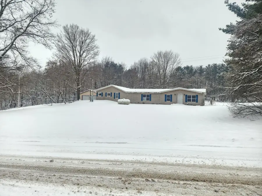 25113 12th Avenue, Gobles, MI 49055 - #2