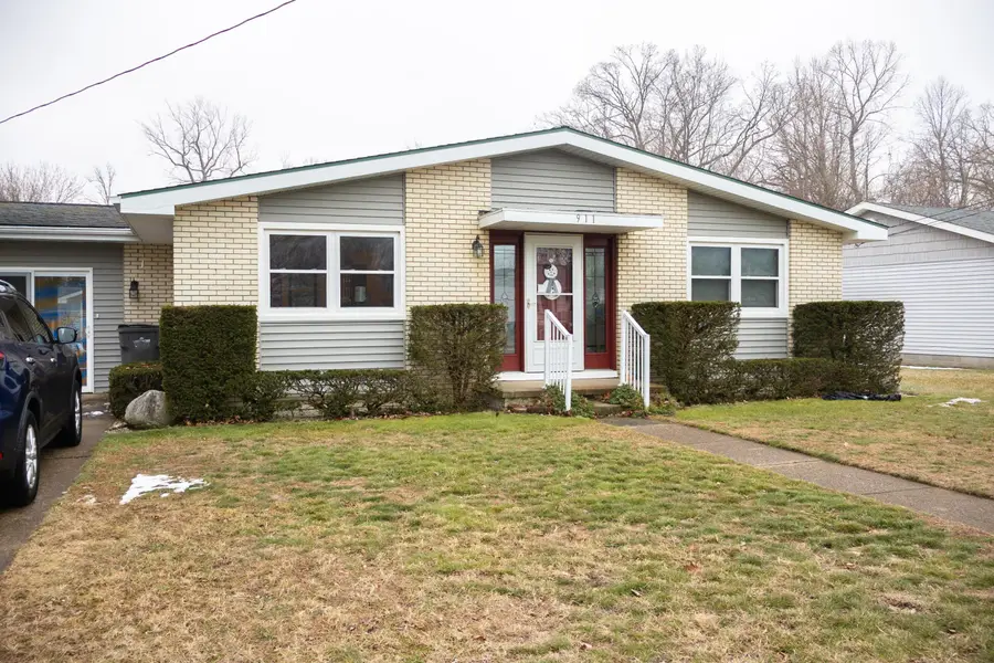 911 W Water Street, New Buffalo, MI 49117 - Image #2