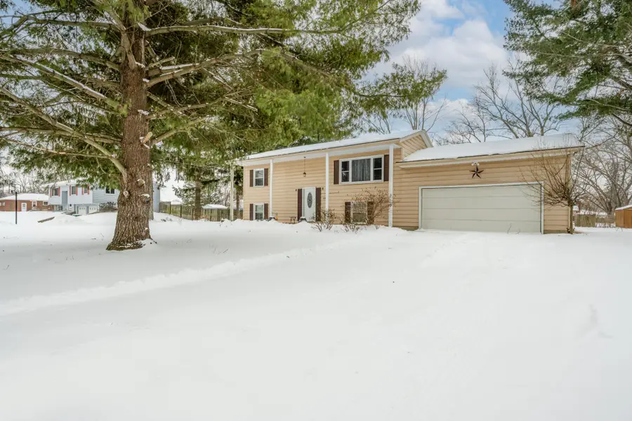 1766 Poplar Path, Stevensville, MI 49127 - Image #2