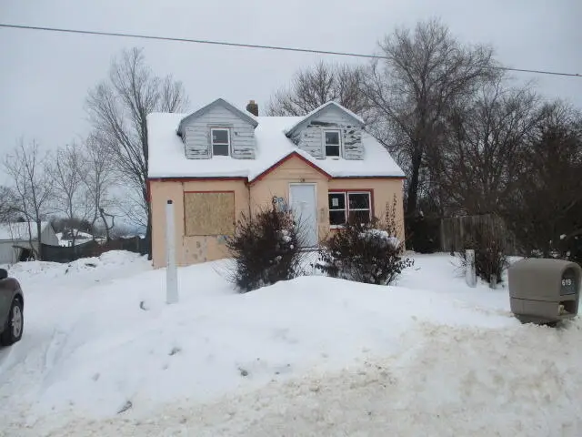 612 N Crystal Avenue, Benton Harbor, MI 49022 - #1