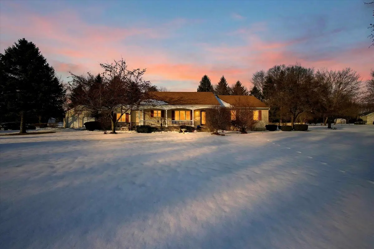 20350 Old 205, Edwardsburg, MI 49112 - #1