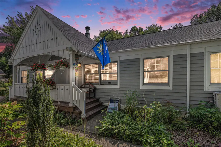 15577 Victor Road Unit: 4, Union Pier, MI 49129 - #2