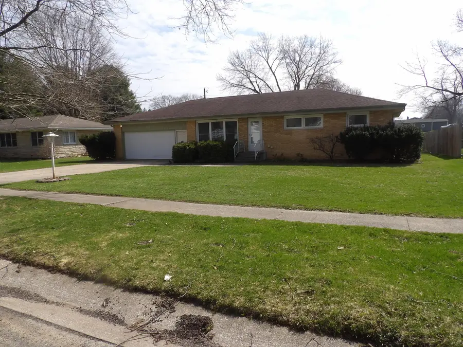415 Remus Drive, Buchanan, MI 49107 - #3