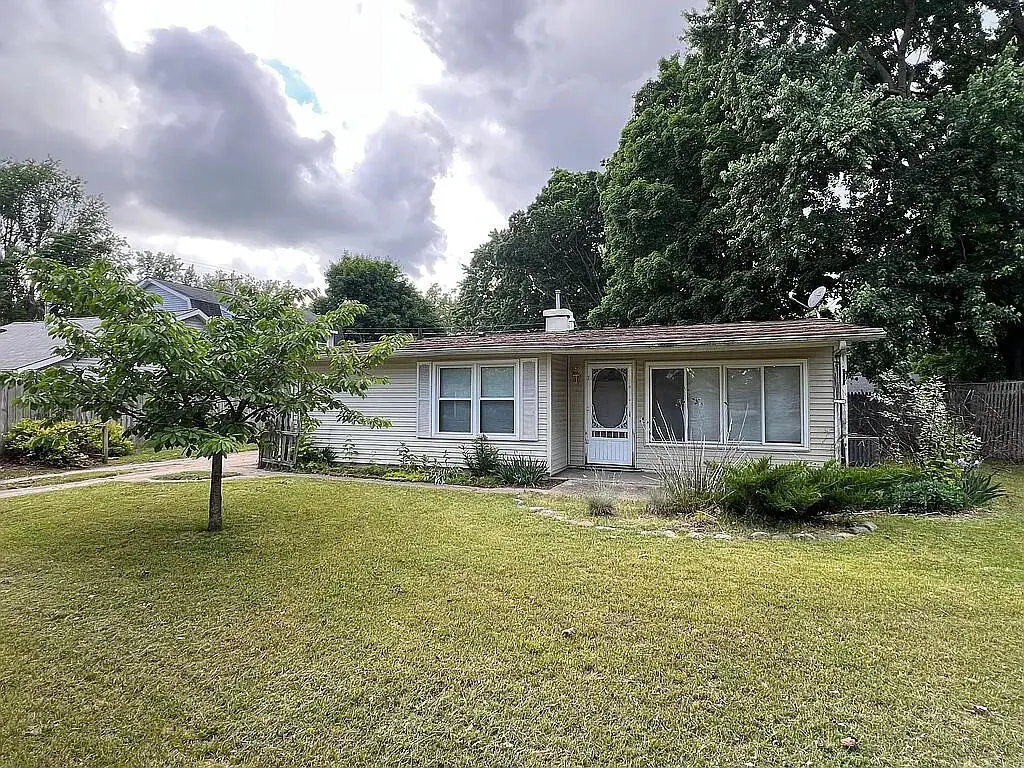 2428 S 14th Street, Niles, MI 49120 - #1