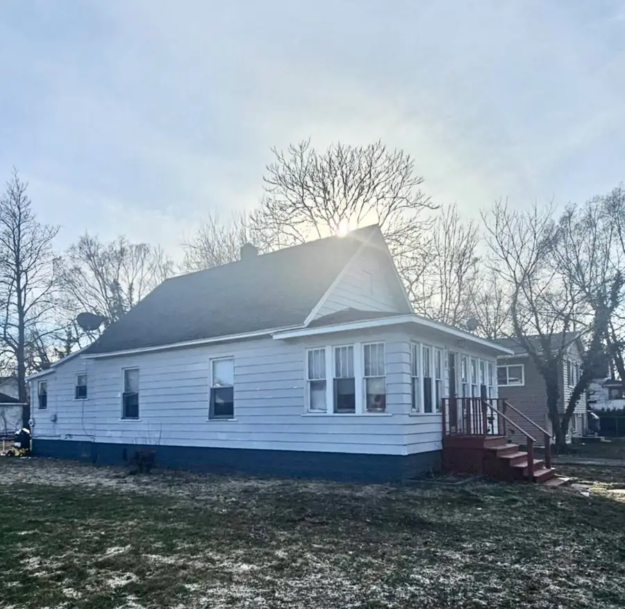 810 Thresher Avenue, Benton Harbor, MI 49022 - #3