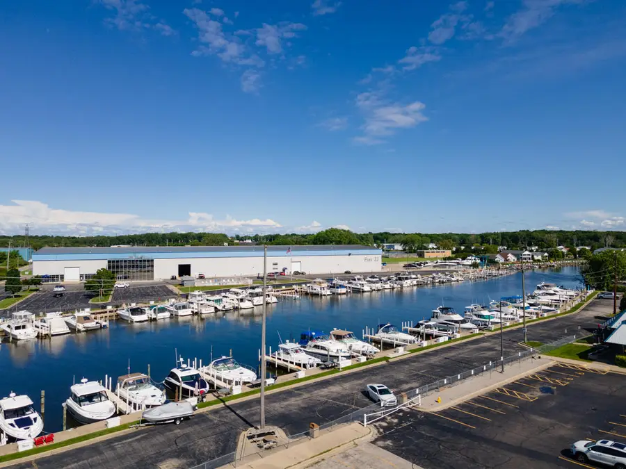 1221 Broad Street Unit: 3, Saint Joseph, MI 49085 - #3