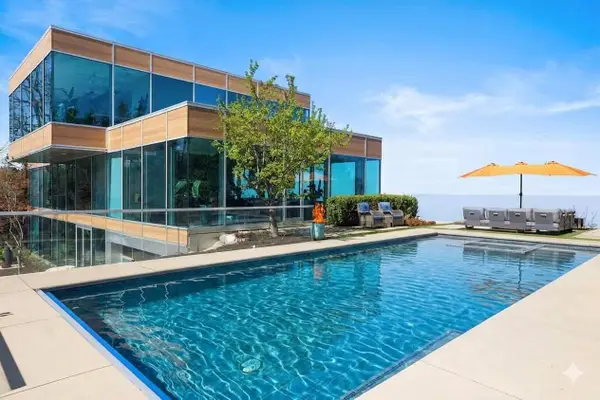 50005 High Point Lane, NewBuffalo, MI 49117