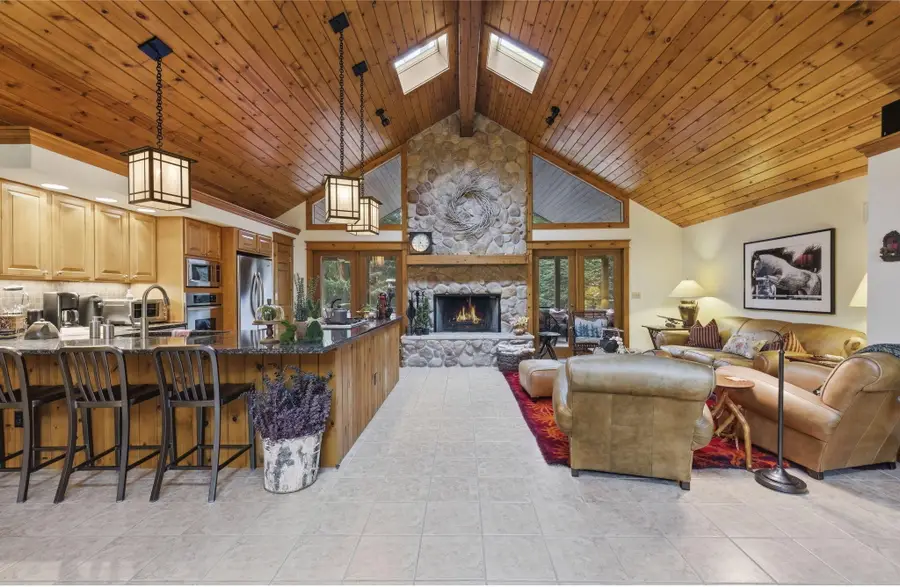 4004 Creek Drive, Michiana, MI 49117 - #2