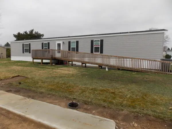 69205 Garver Lake Road Unit: 58, Edwardsburg, MI 49112