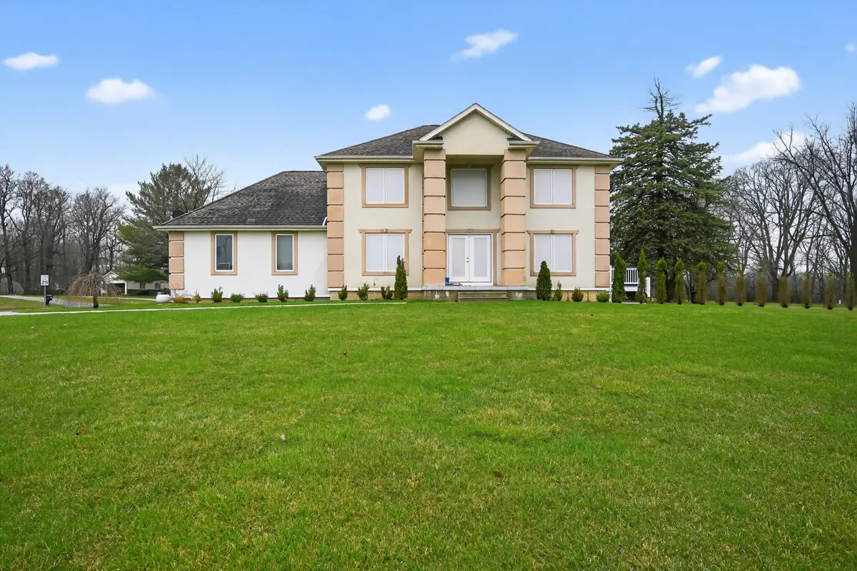 5012 Forest Side Drive, Flint, MI 48532 - #1