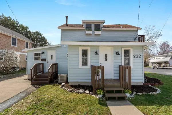 222 Oak Street, SouthHaven, MI 49090