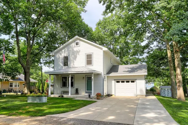 82 Euclid Street, SouthHaven, MI 49090