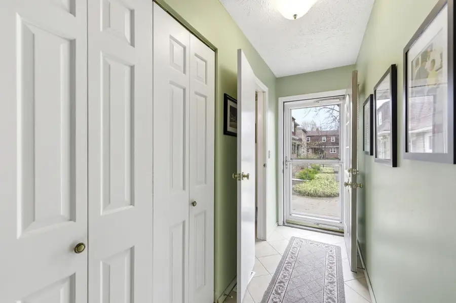 2533 Essex Court Building: 6 Unit: 38, Saint Joseph, MI 49085 - #3