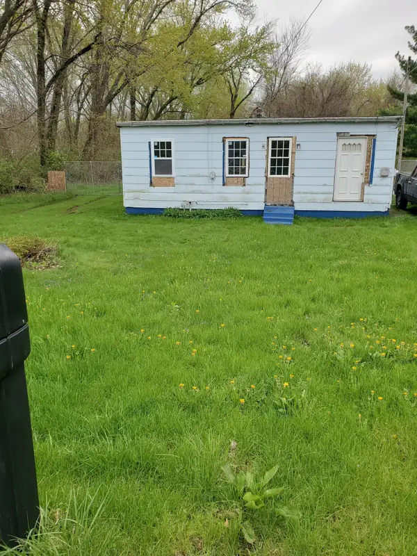 1560 Highland Avenue, BentonHarbor, MI 49022