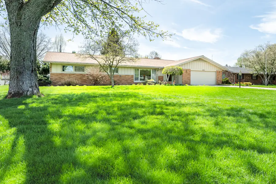 1636 S Bonny Bruce Drive, Stevensville, MI 49127 - #2