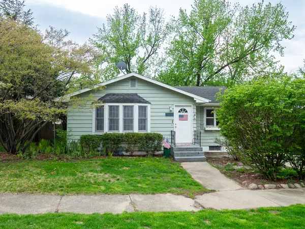 923 Bell Avenue, NewBuffalo, MI 49117