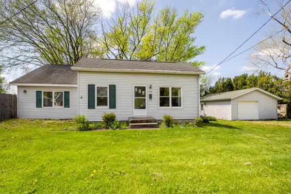 500 Sherwood Street, ThreeOaks, MI 49128