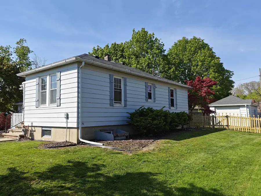 1207 Napier Avenue, Saint Joseph, MI 49085 - #3
