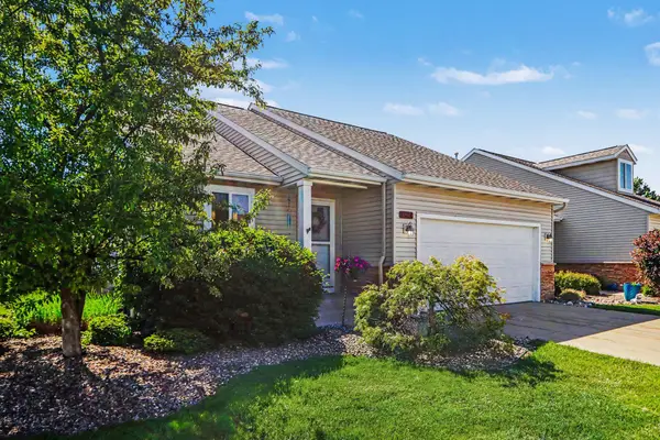 1257 S Village Circle, Kalamazoo, MI 49009