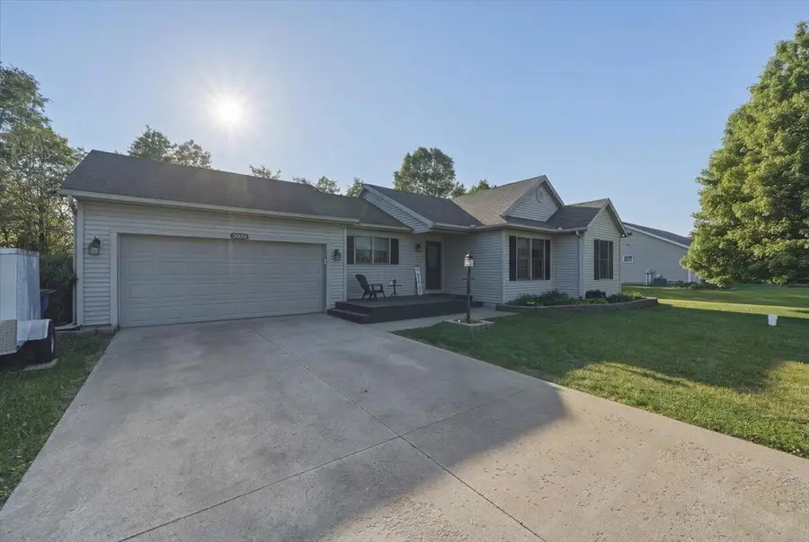 3030 Maplewood Street, Benton Harbor, MI 49022 - #3