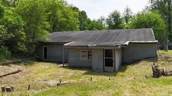 52682 Lindbergh Drive, Dowagiac, MI 49047