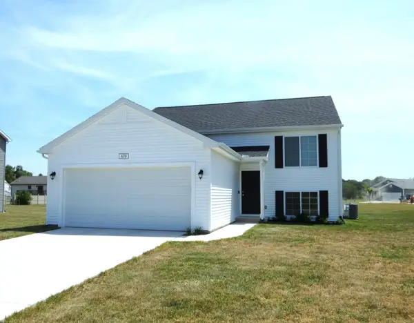 670 Manorwood Circle, BentonHarbor, MI 49022