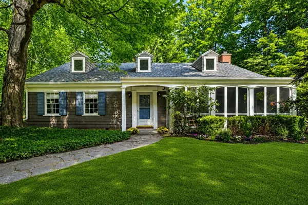 13165 Birchwood Drive, Harbert, MI 49115