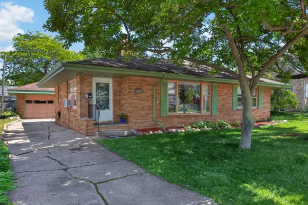 1903 Langley Avenue, StJoseph, MI 49085