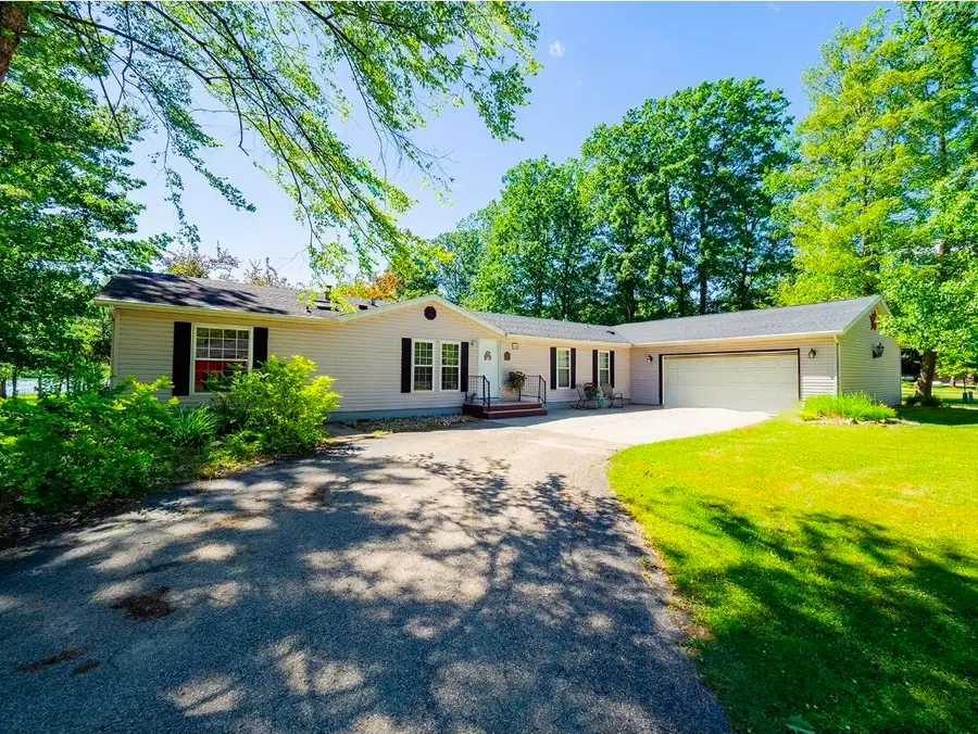 84 Thelen Drive, Gobles, MI 49055 - #2