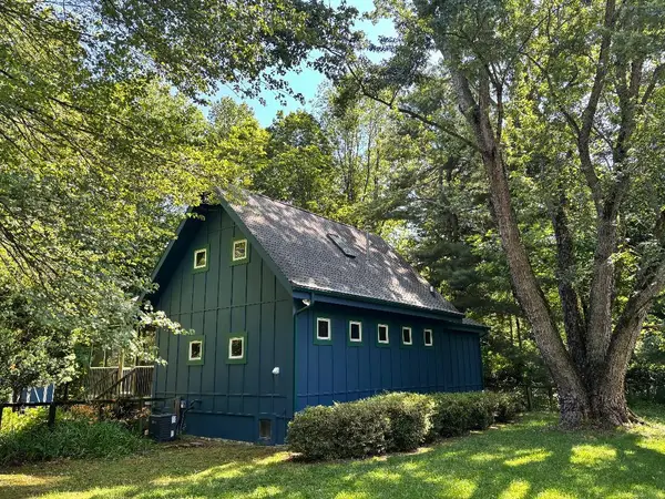8702 Elm Valley Road, UnionPier, MI 49129