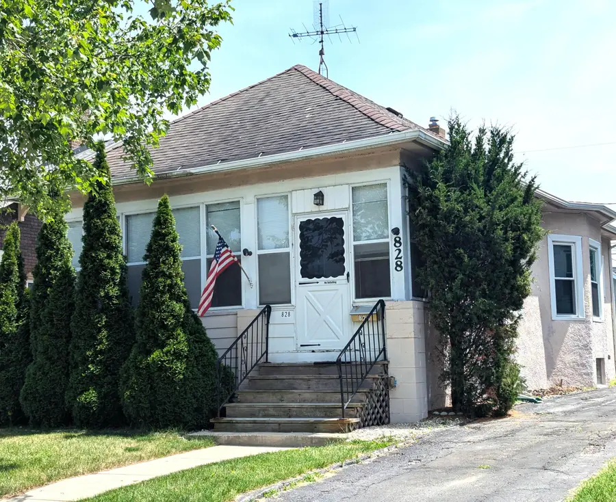 828 Lewis Avenue, Saint Joseph, MI 49085 - #2