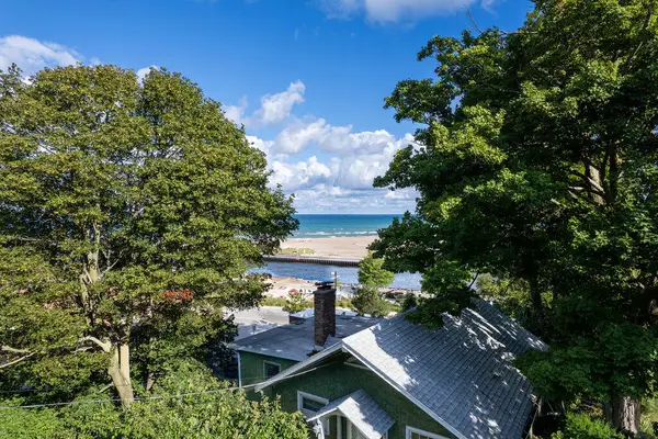 83 Michigan Avenue, SouthHaven, MI 49090