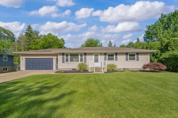 2214 Lynn Drive, StJoseph, MI 49085