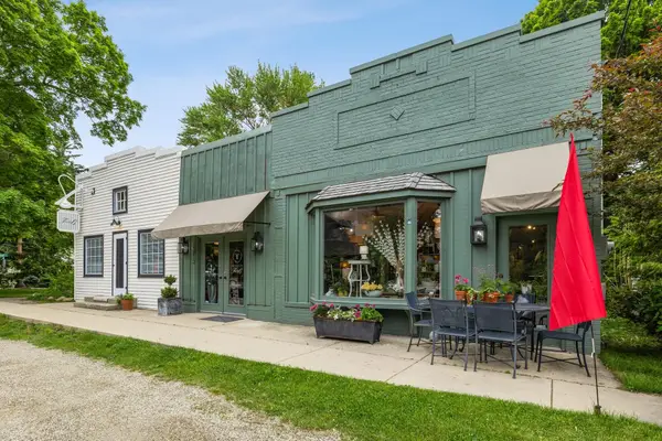 14913 Lakeside Road, Lakeside, MI 49116