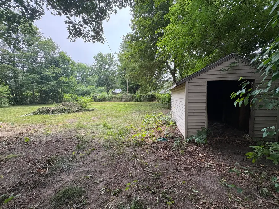 212 W South Street, Hartford, MI 49057 - #2
