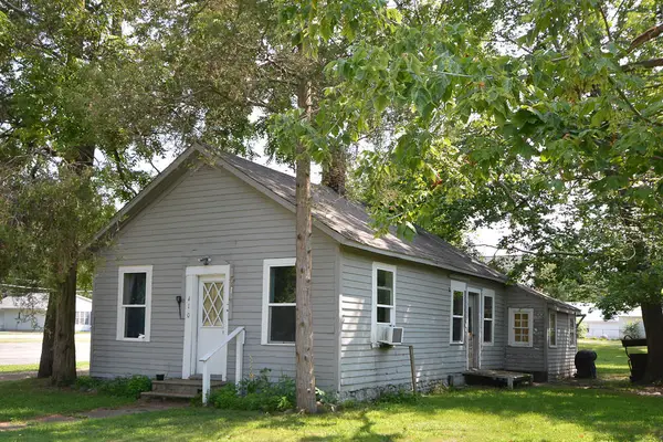 410 N Lagrave Street, PawPaw, MI No