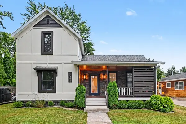 110 Sycamore Street E, ThreeOaks, MI 49128